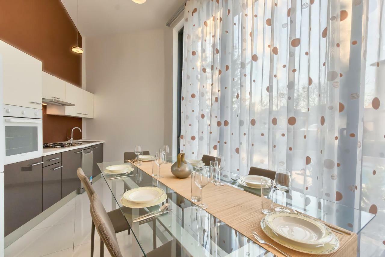 Apartments Villa Yoyo Štinjan Екстериор снимка